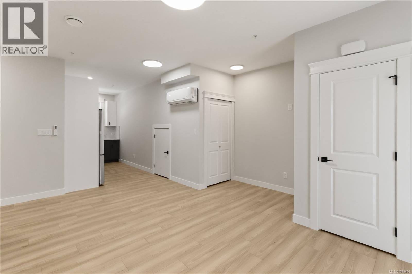 100 2190 Jingle Pot Road property photo