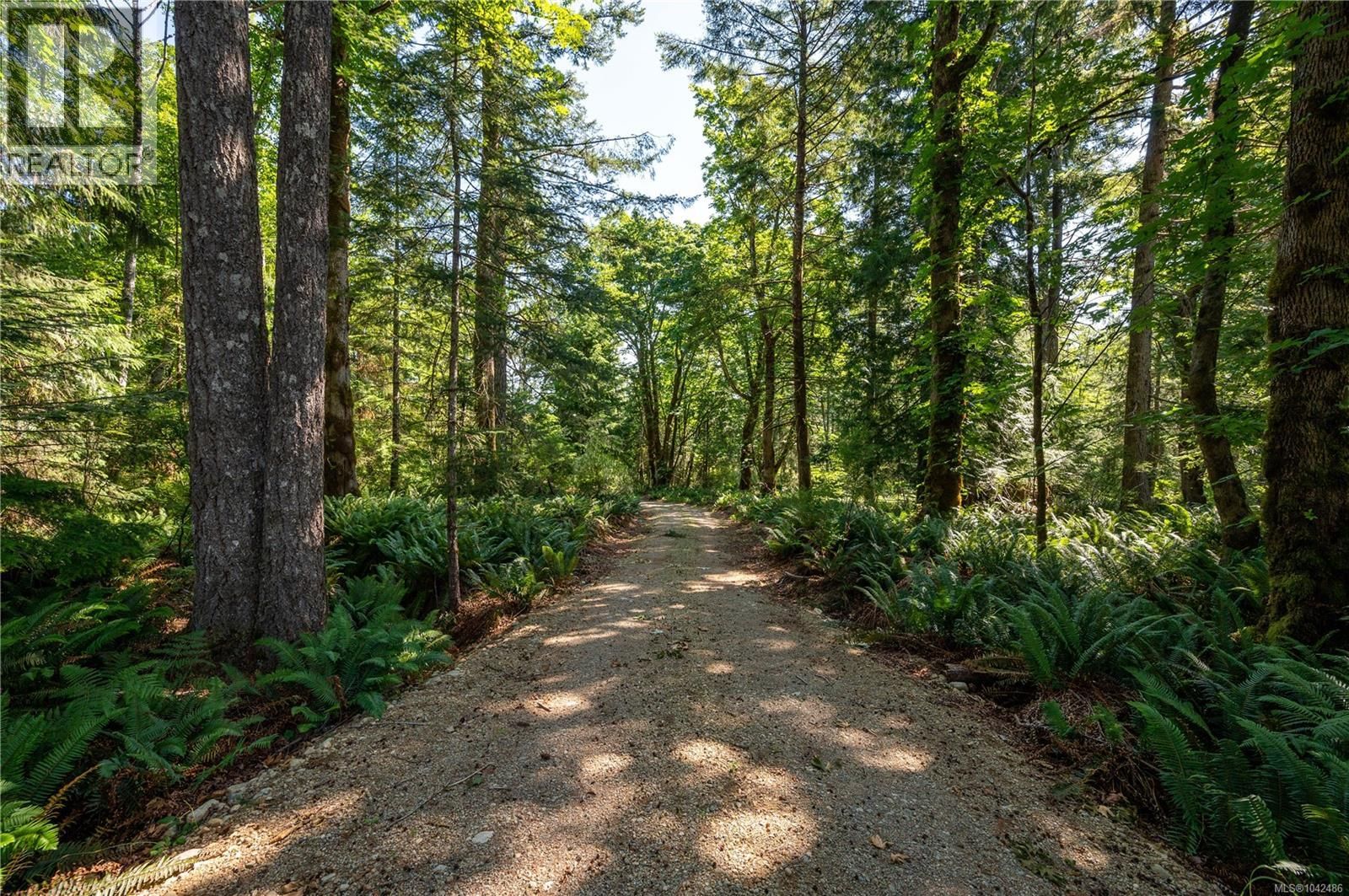 926 Fern Hill Lane, Quadra Island, British Columbia V0P 1N0