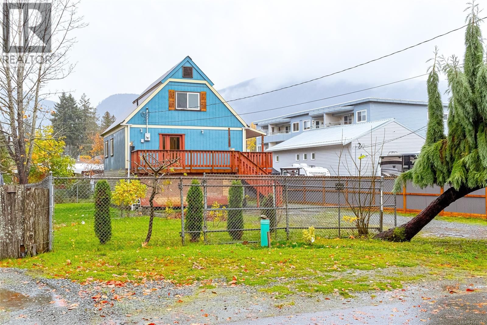 84 Lakeview Avenue property photo
