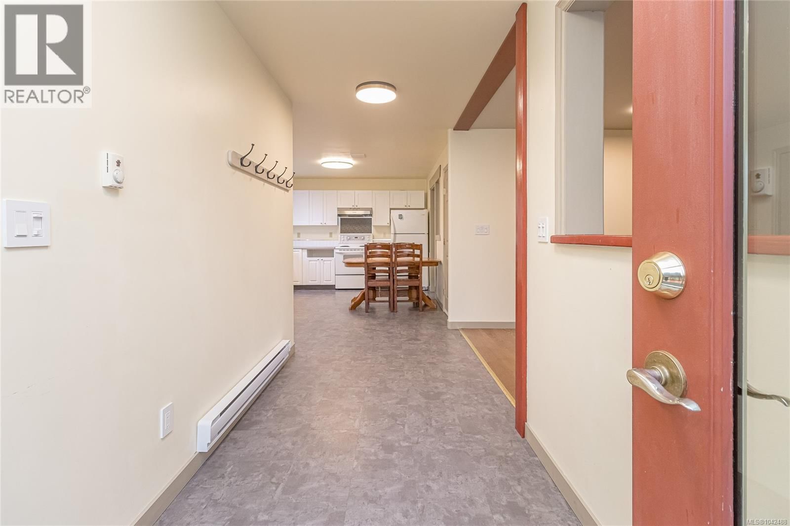 84 Lakeview Avenue property photo