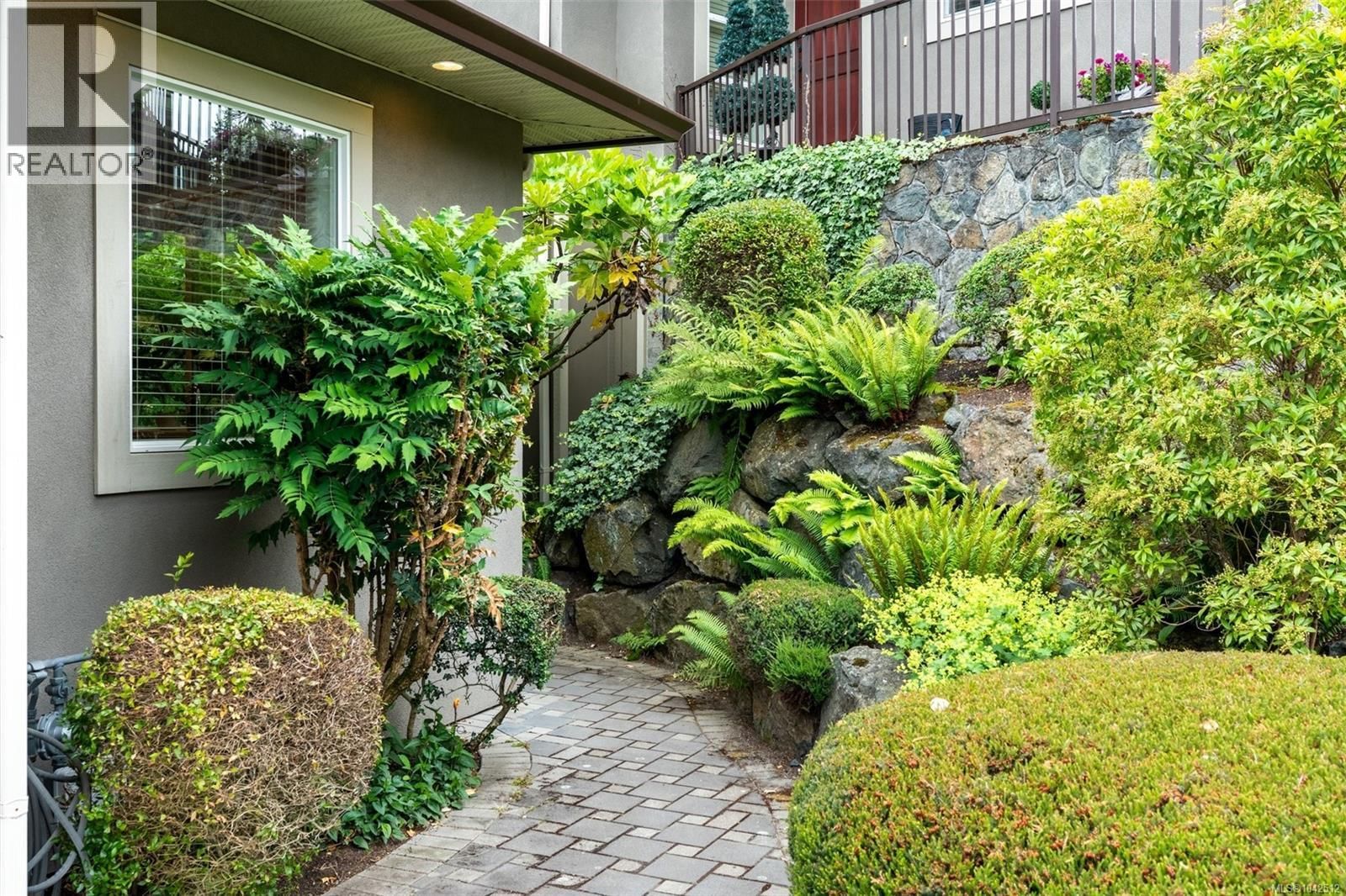 22 551 Bezanton Way property photo