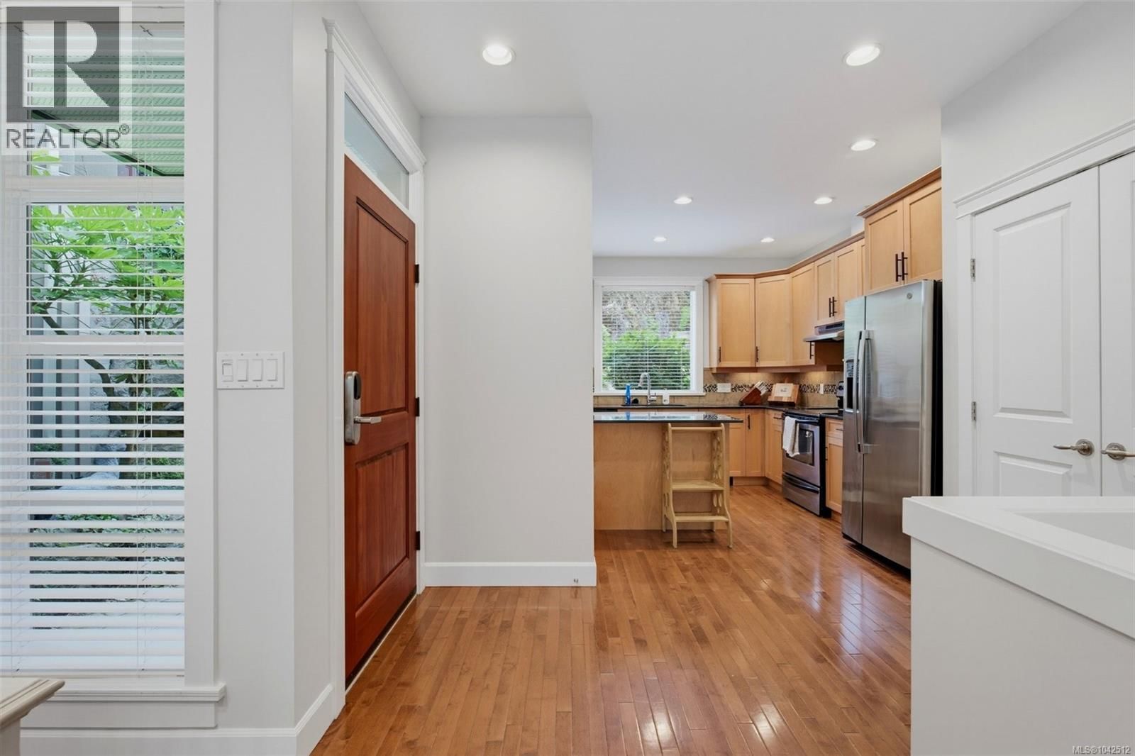 22 551 Bezanton Way property photo