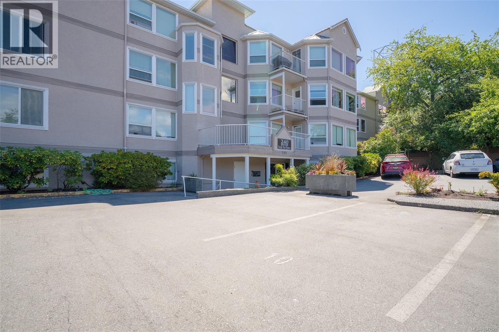 305 240 Milton Street property photo
