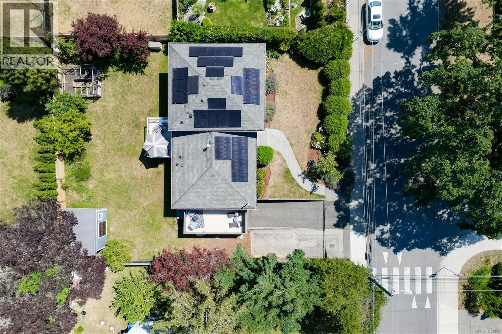 1762 Midgard Avenue property photo