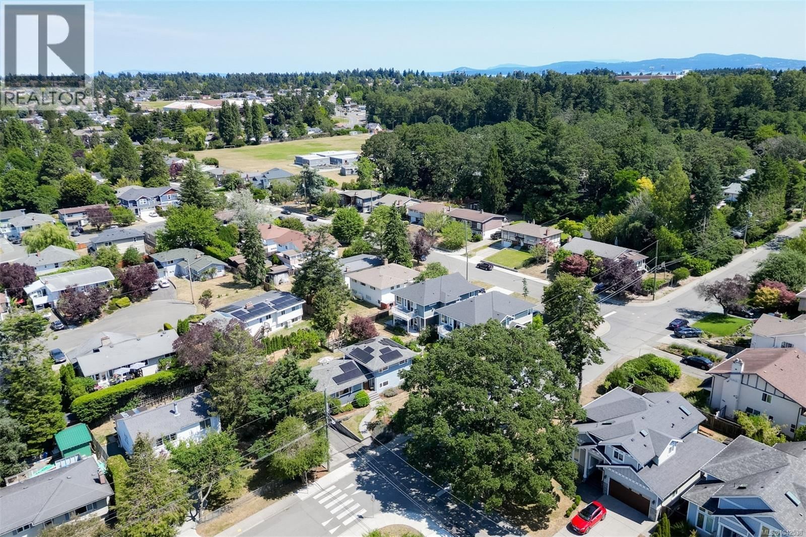 1762 Midgard Avenue property photo