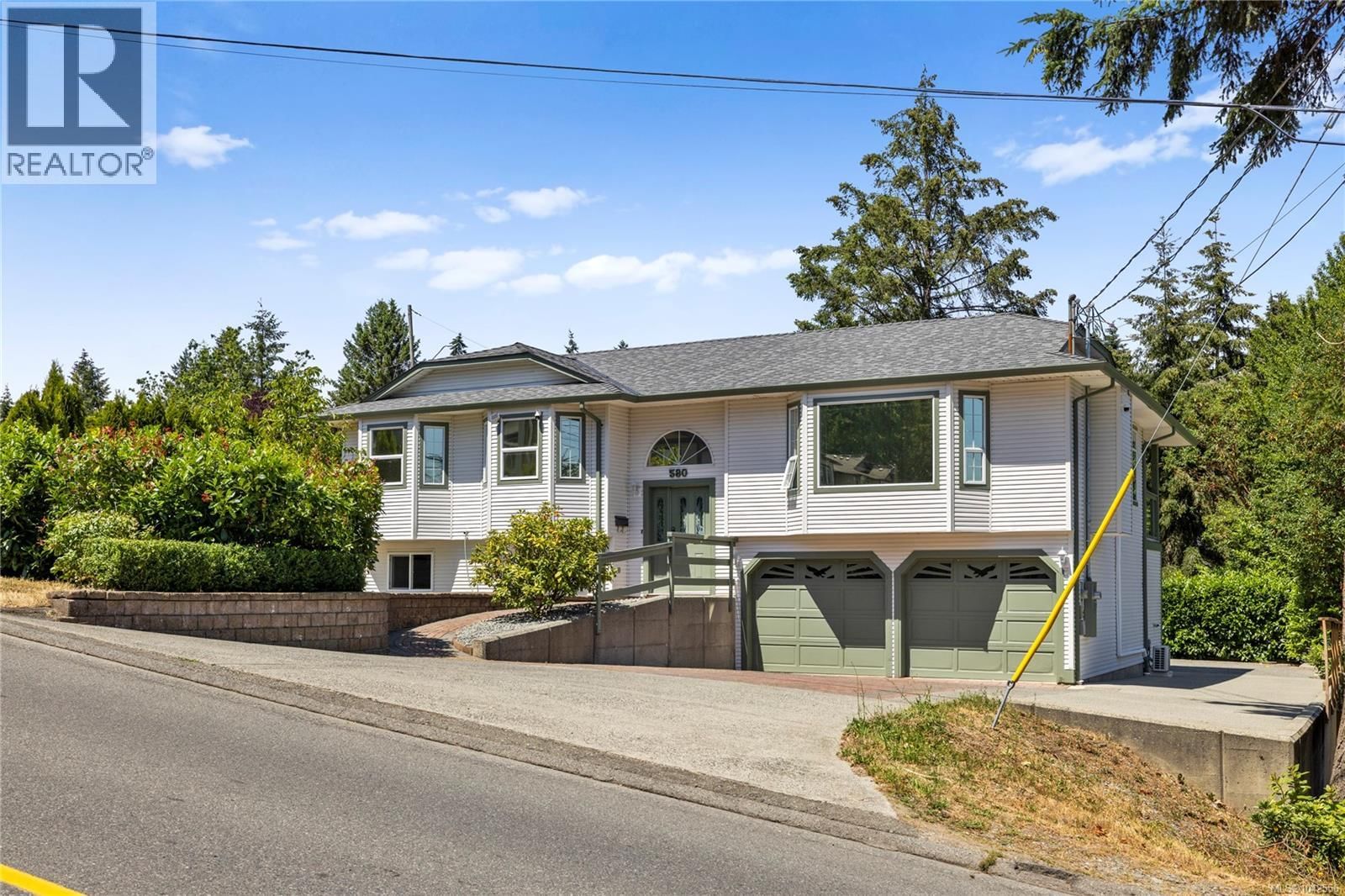 580 Ninth Street property photo