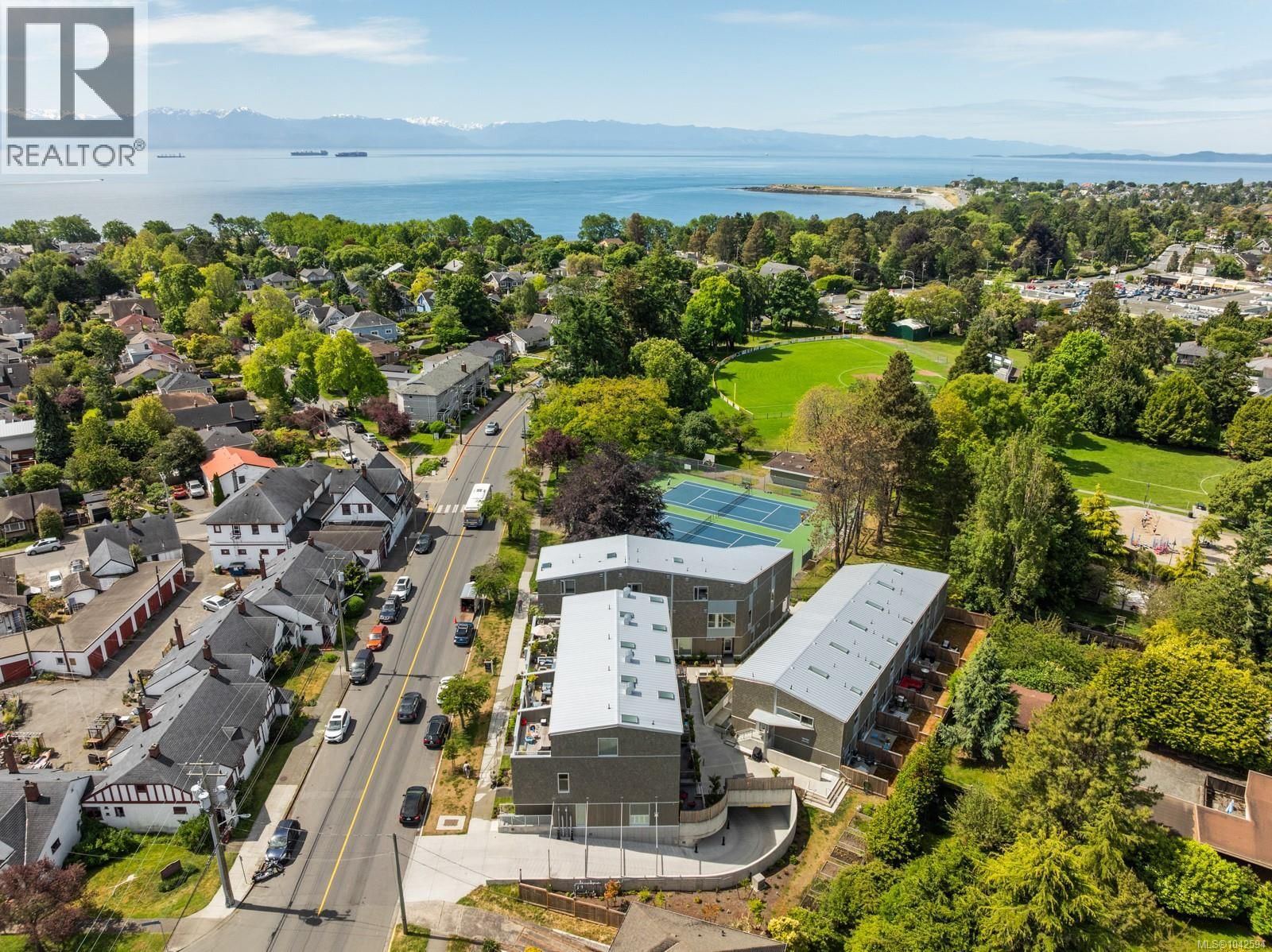 1720 Fairfield Road, Victoria, British Columbia V8S 1G3