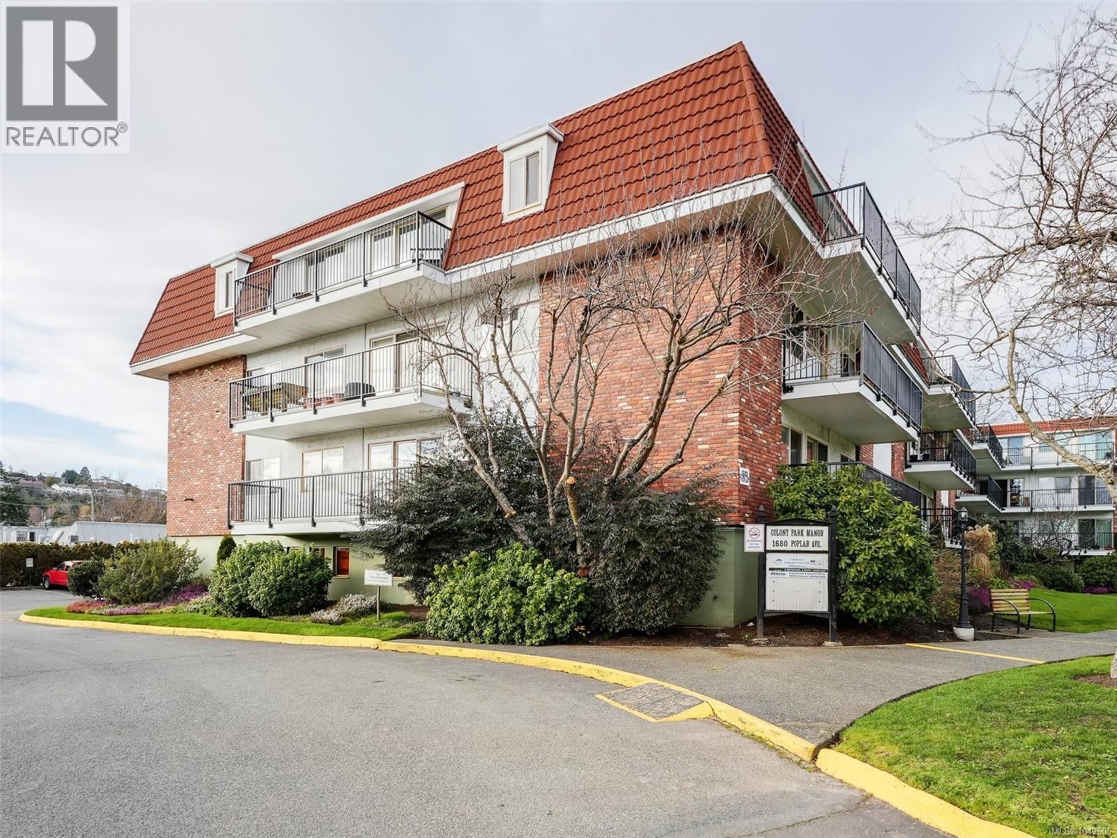 120 1680 Poplar Avenue property photo