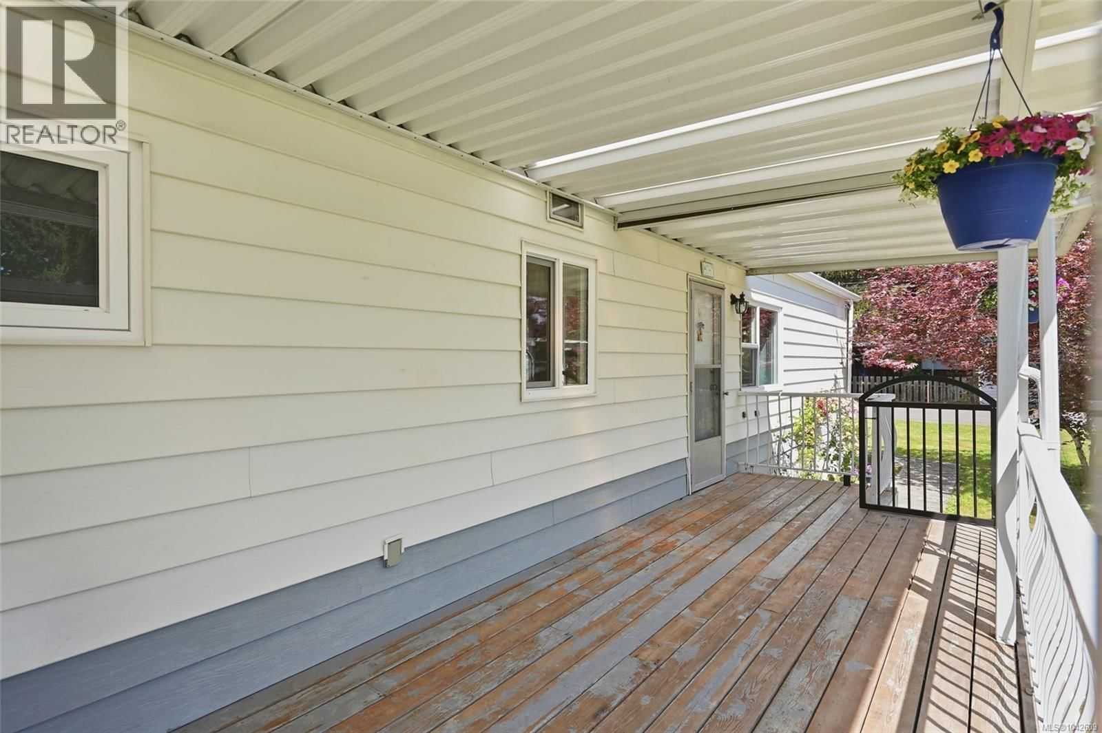 105 1359 Cranberry Avenue property photo