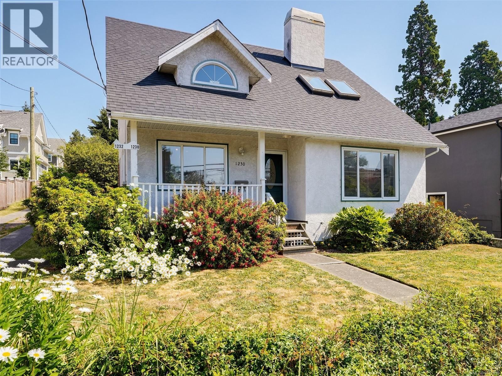 1230 Richardson Street, Victoria, British Columbia V8V 3E1