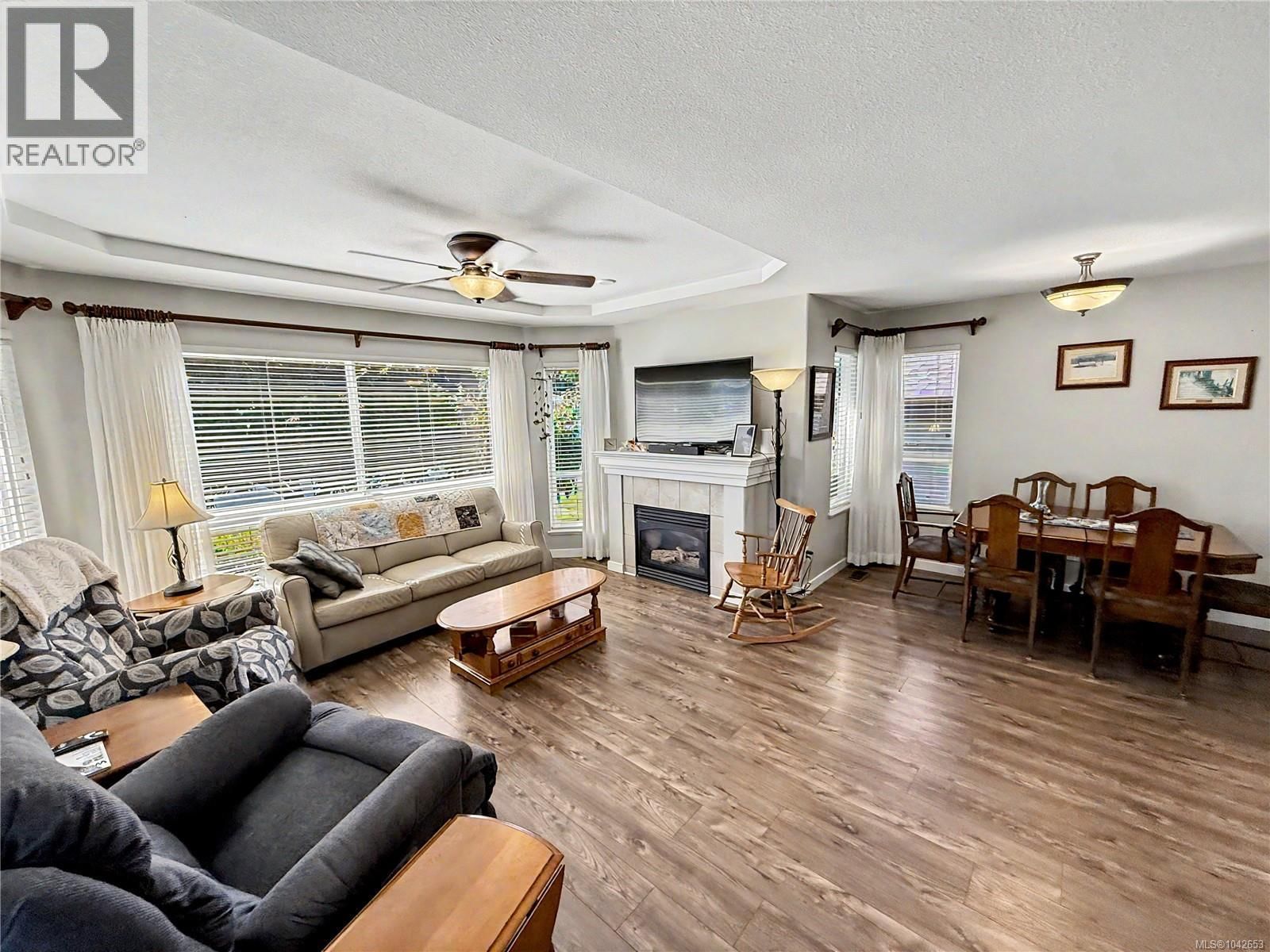 586 Hampstead Street property photo