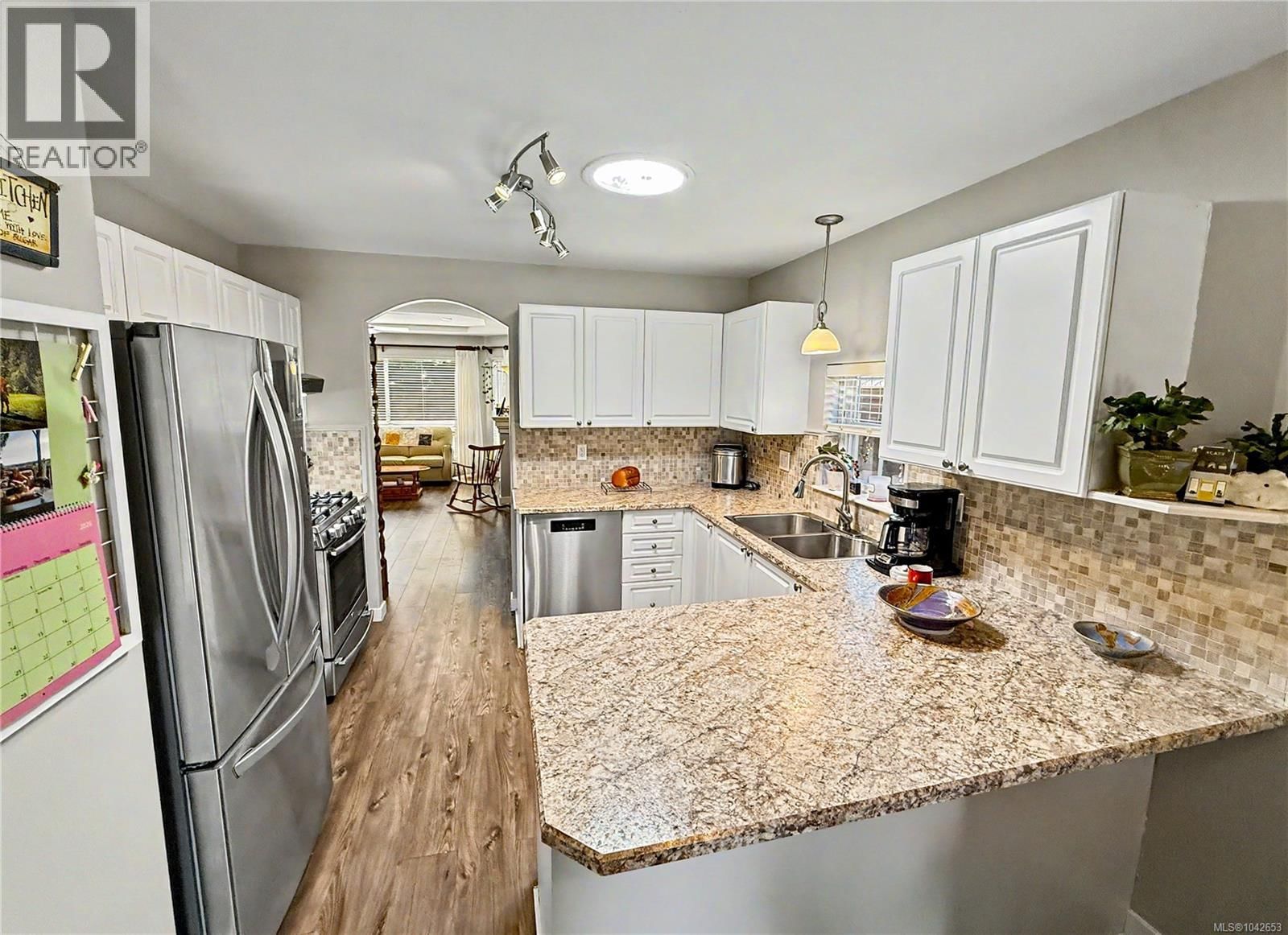 586 Hampstead Street property photo