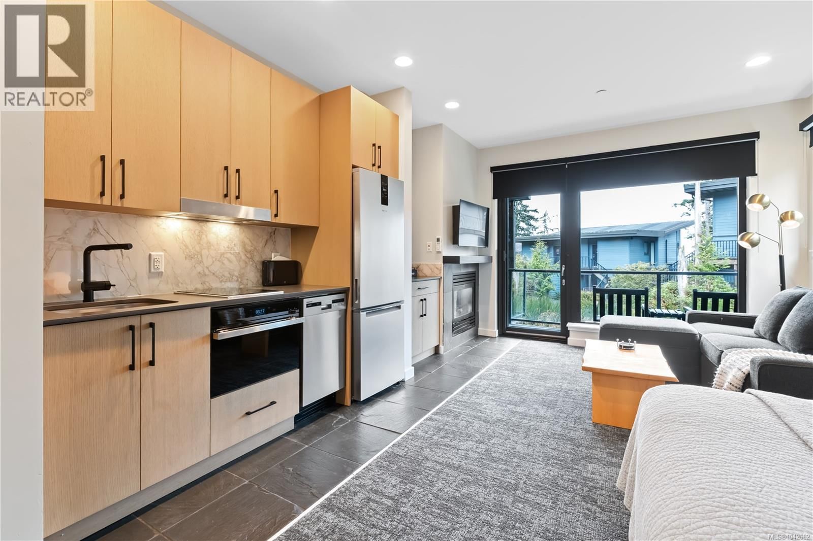 596 Marine Drive, Ucluelet, British Columbia V0R 3A0