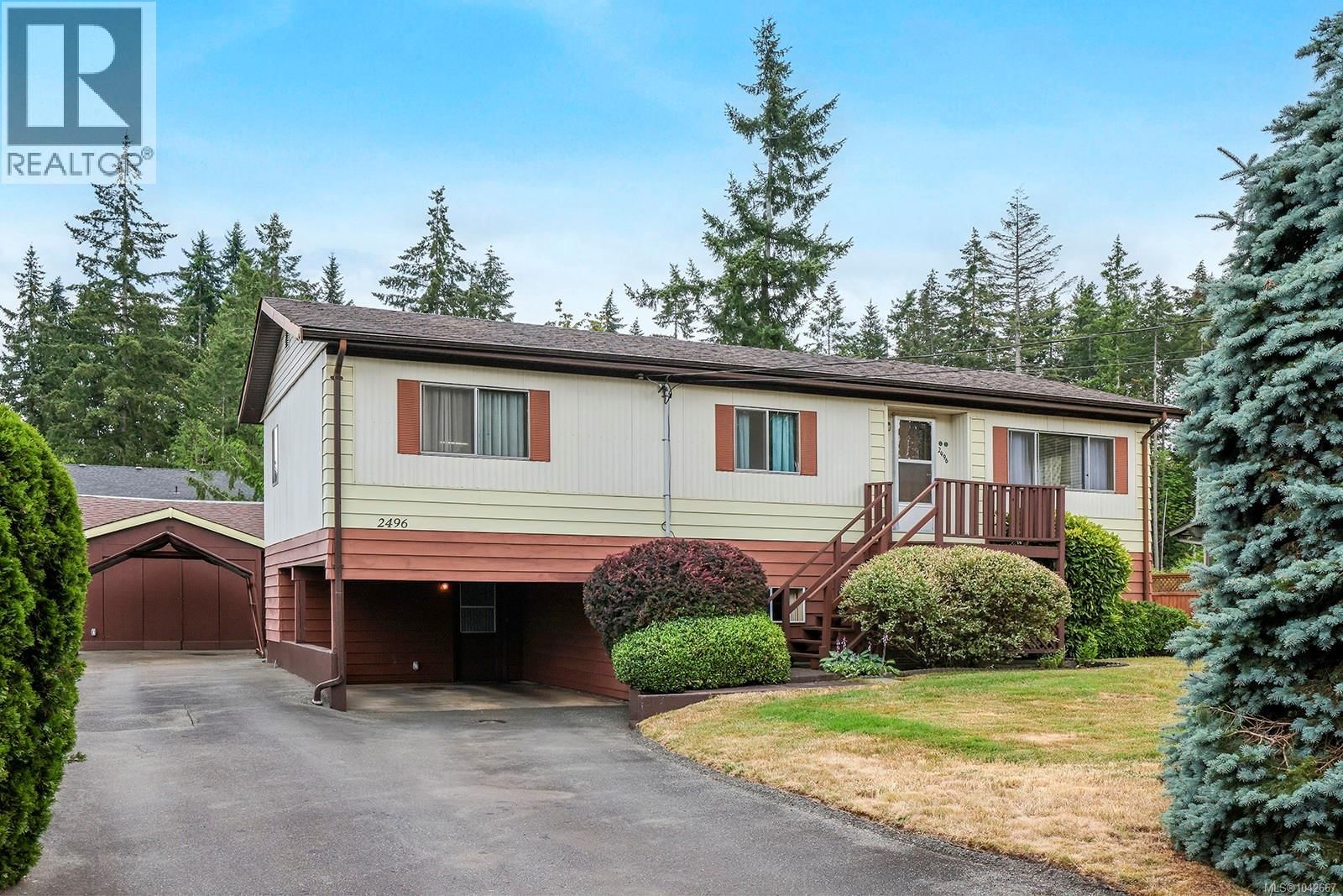 2496 Crystal Drive, Courtenay, British Columbia V9N 9J9