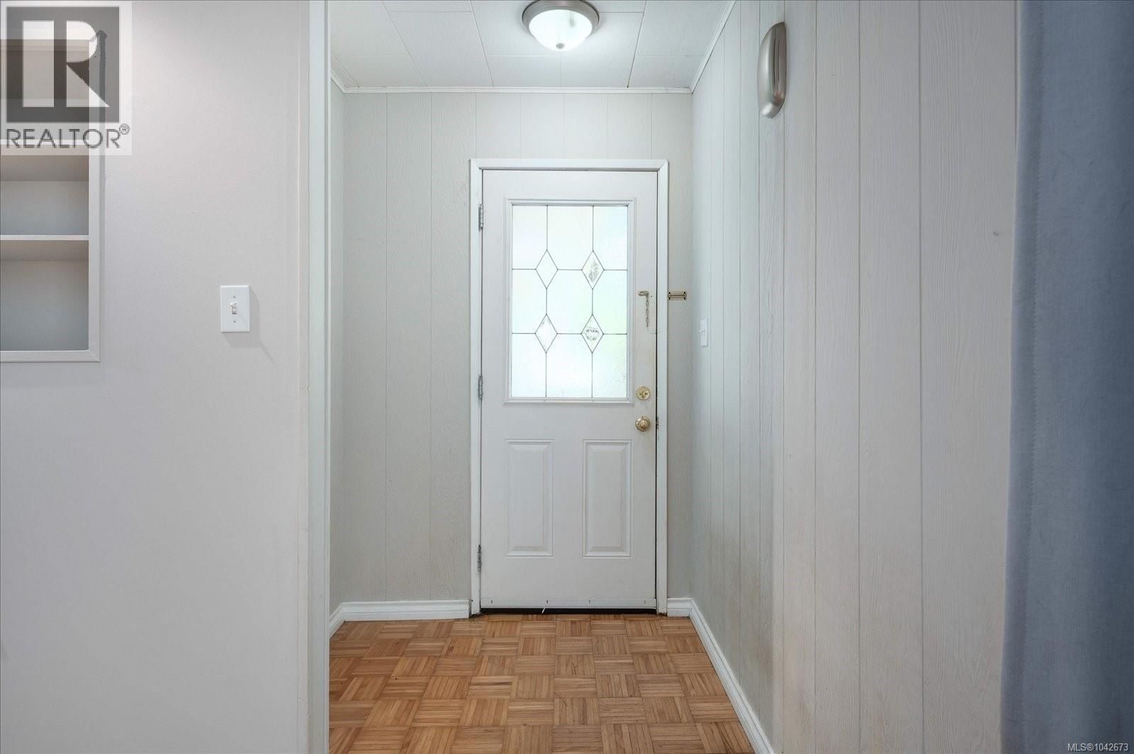 261 Villa Road property photo
