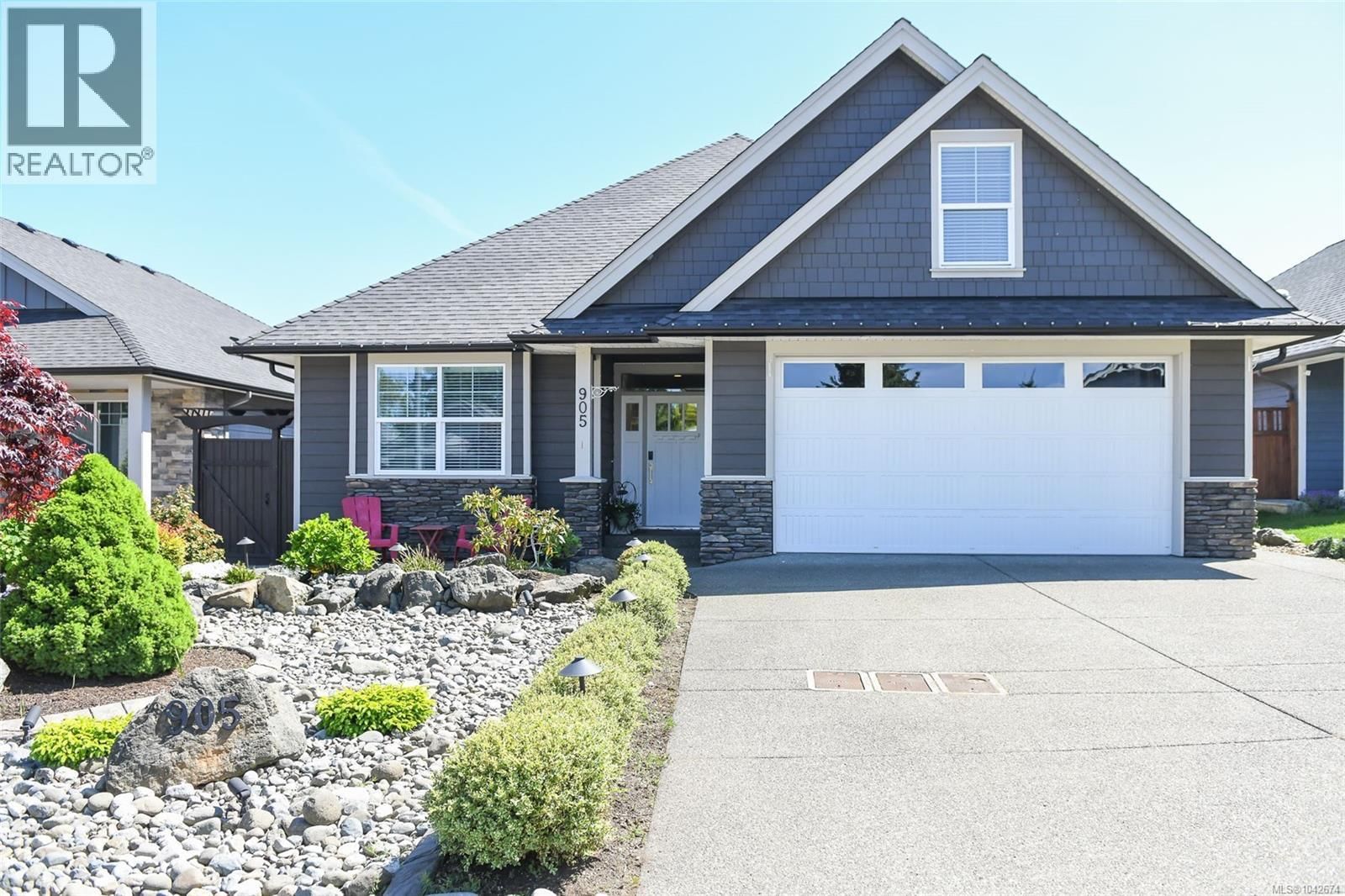 905 Prestwick Place, Courtenay, British Columbia V9N 0E1