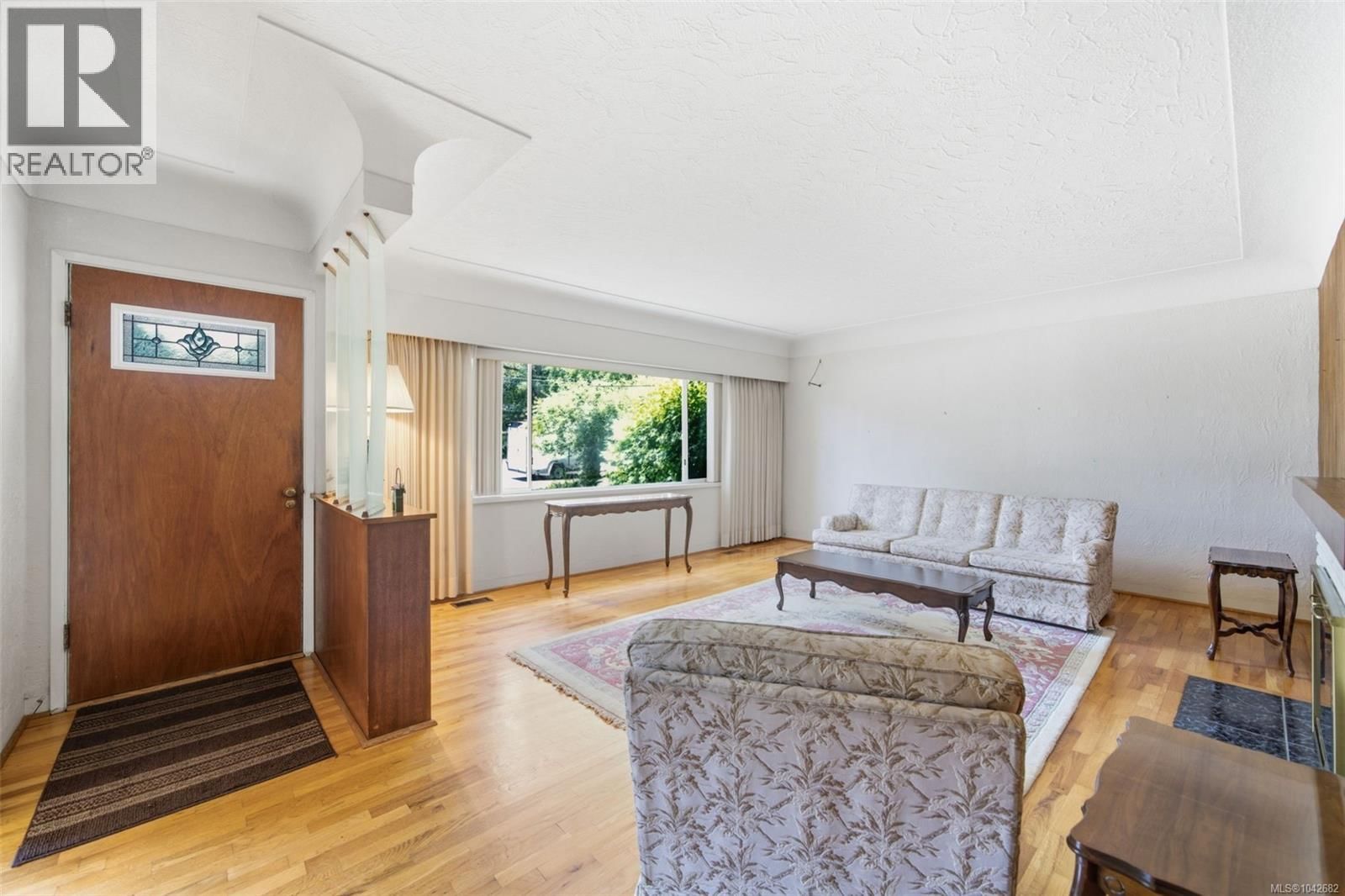 2430 Camelot Road property photo