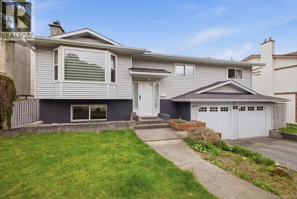 2079 Bay Street property photo