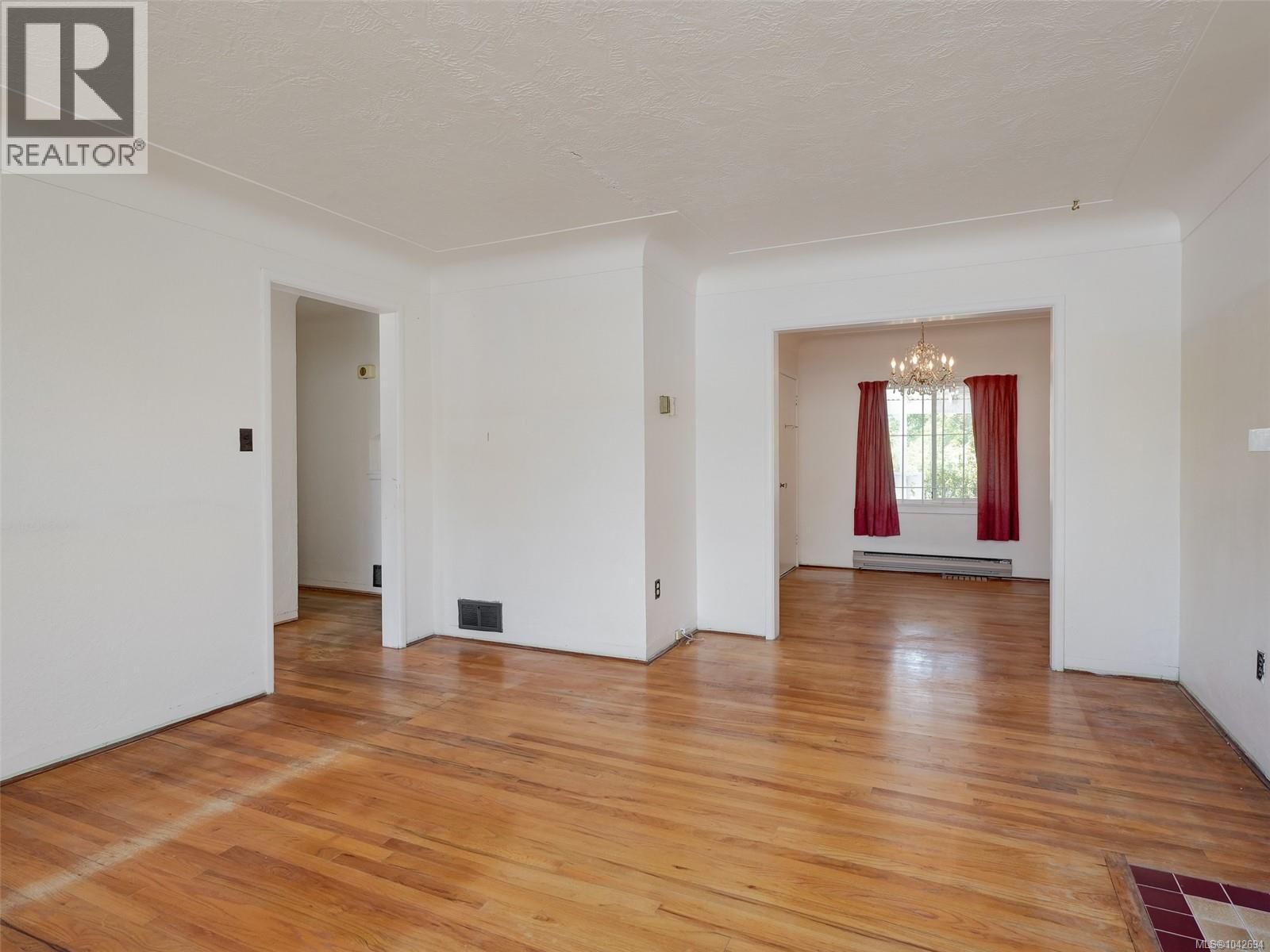 3832 Carey Road property photo