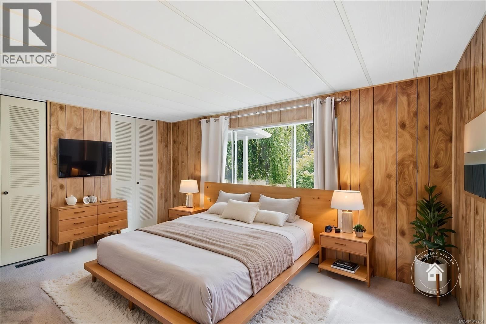 25 1247 Arbutus Road property photo