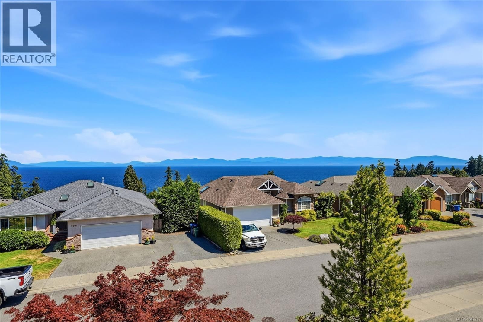 6547 Peregrine Road property photo
