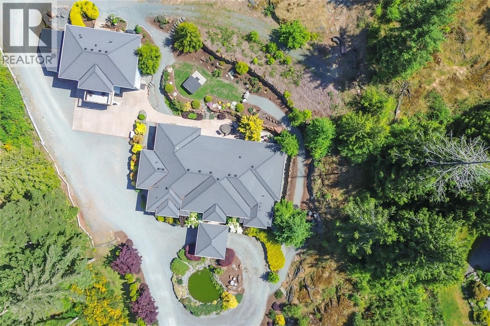 7487 Relke Road property photo