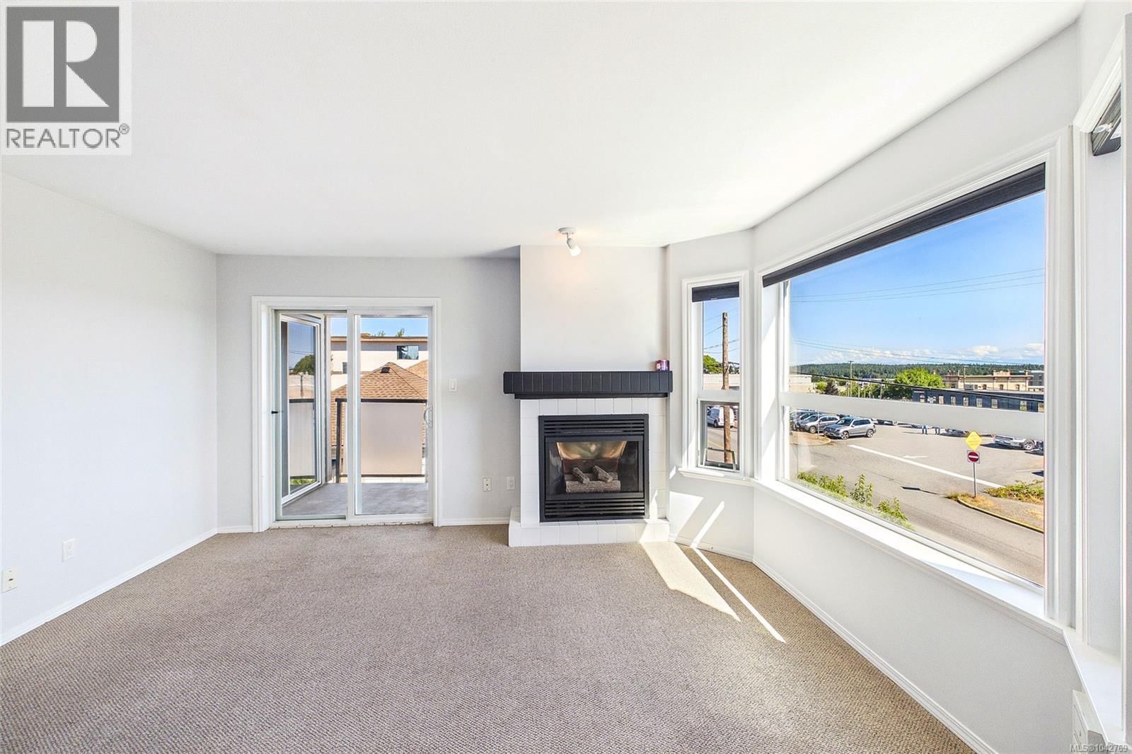 304 327 Prideaux Street property photo