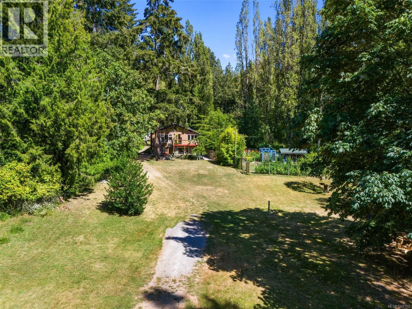 5932 West Saanich Road property photo