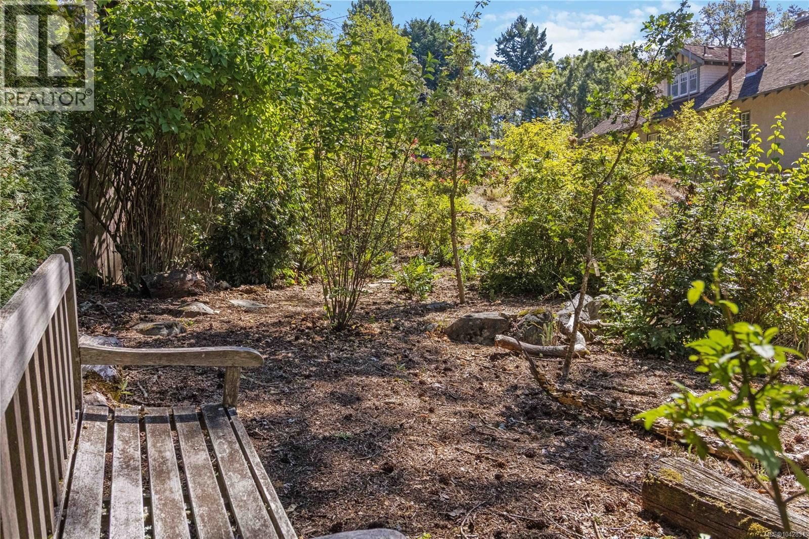 929 Woodhall Lane property photo