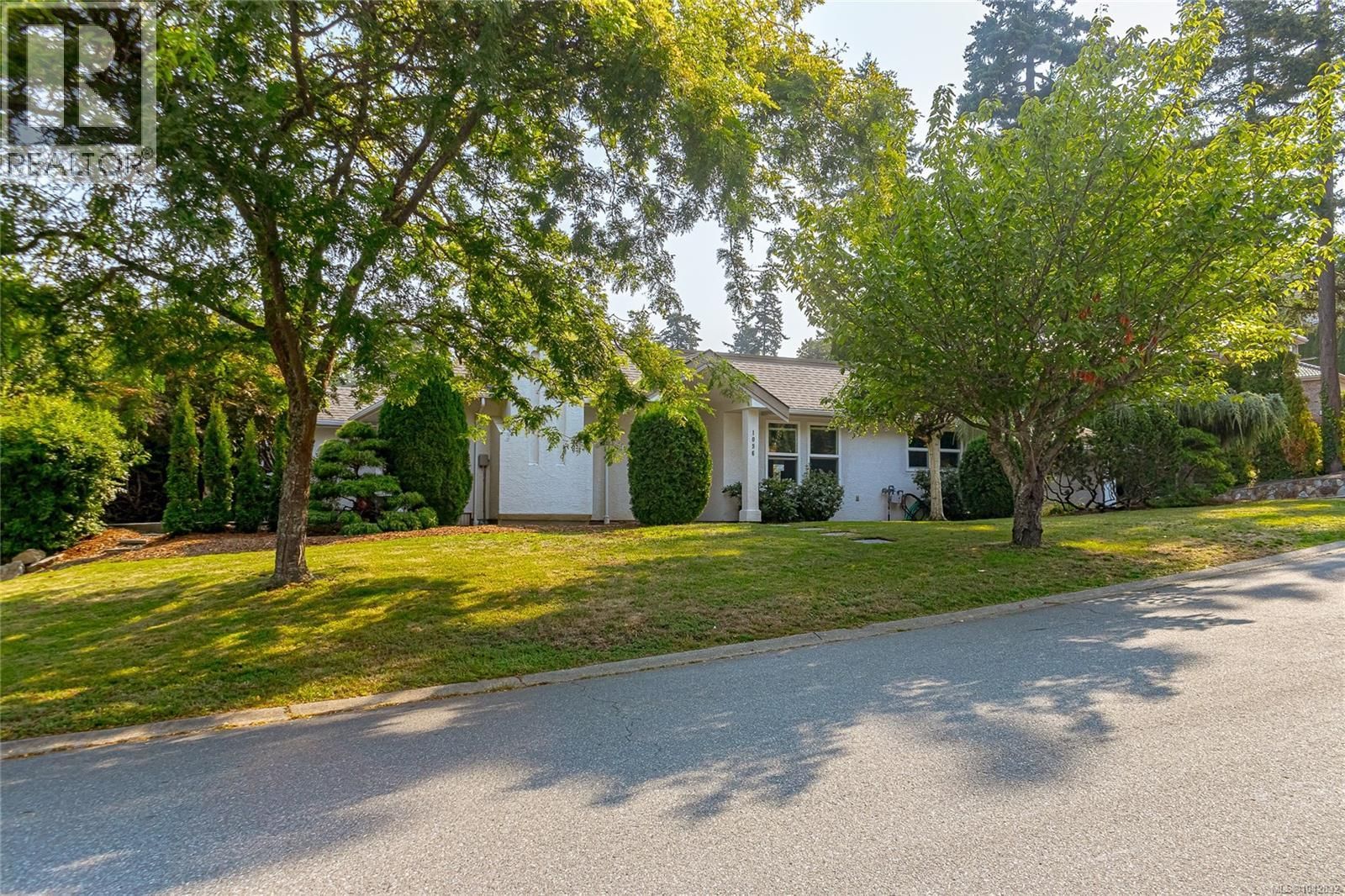 1096 Valewood Trail property photo