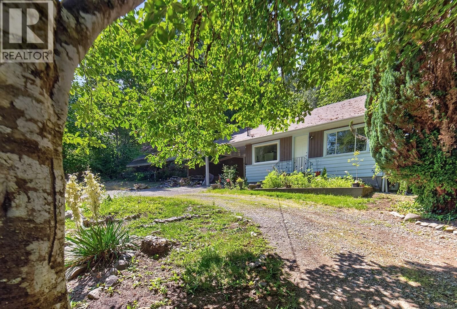 5280 Koksilah Road property photo