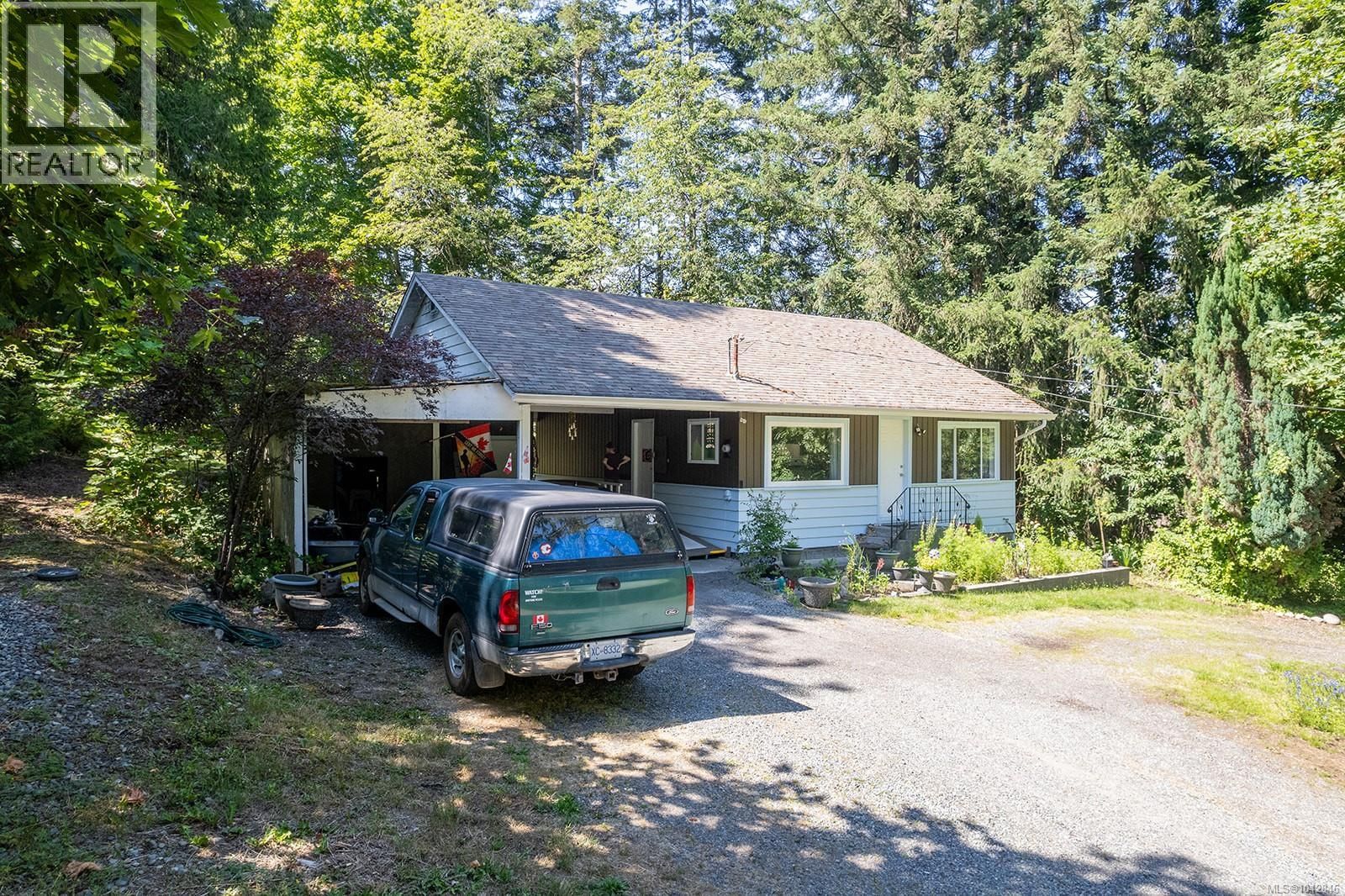 5280 Koksilah Road property photo
