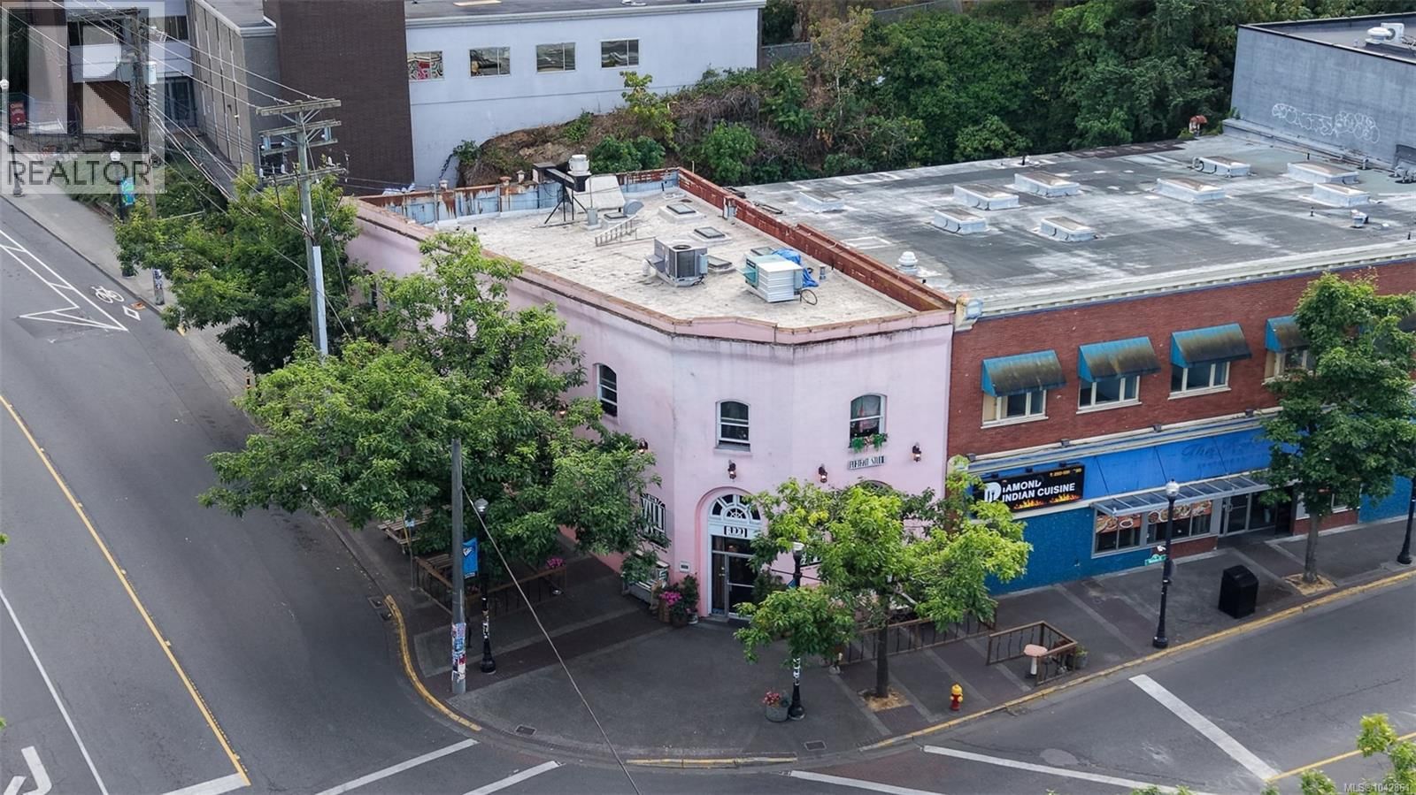 499 Wallace Street property photo