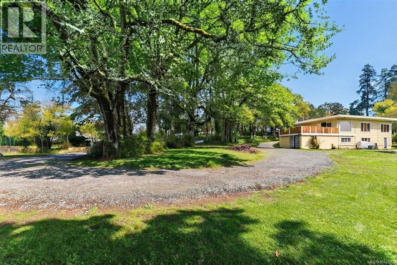 4589 Scarborough Road property photo