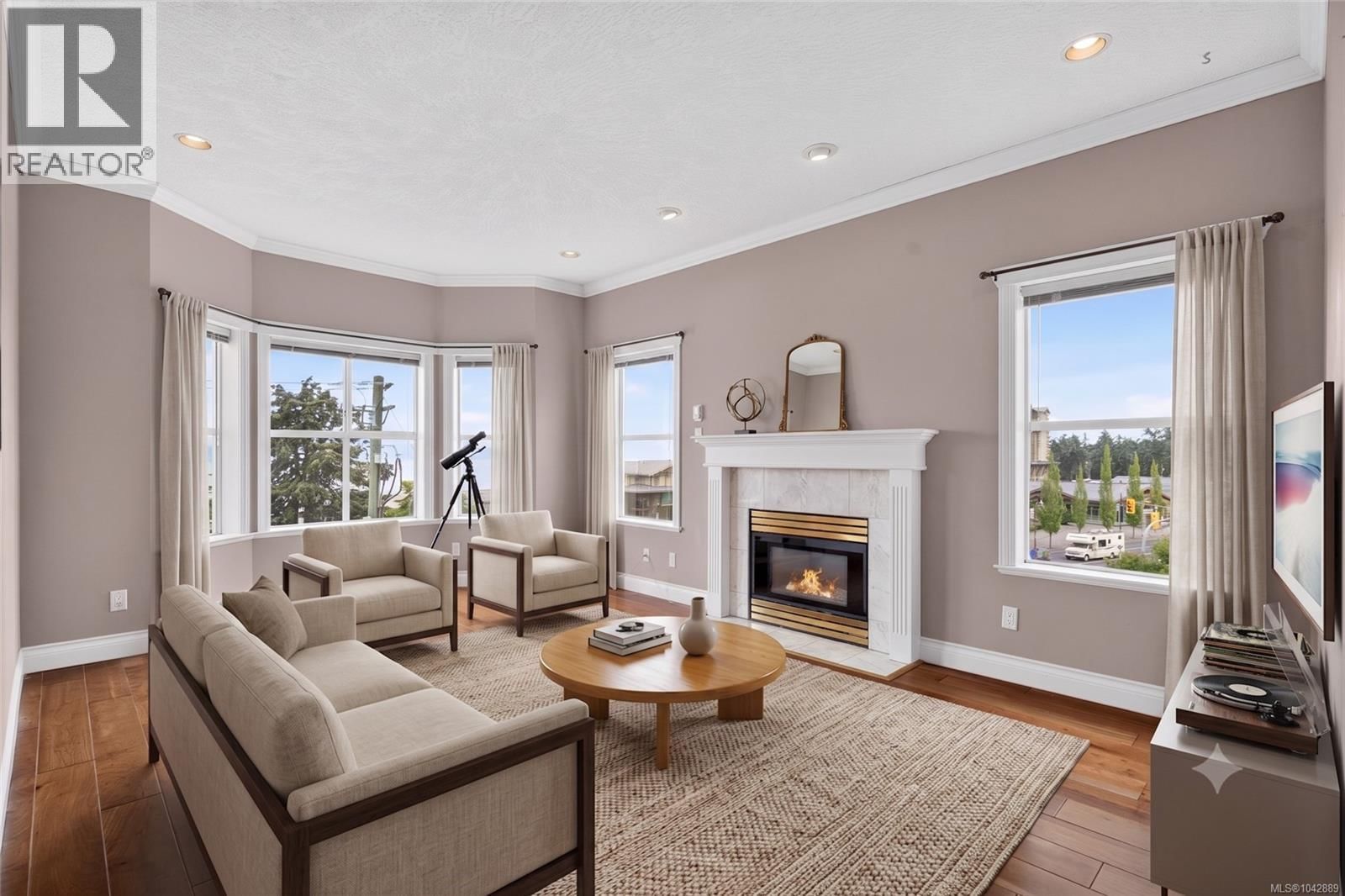 410 220 Island Highway property photo