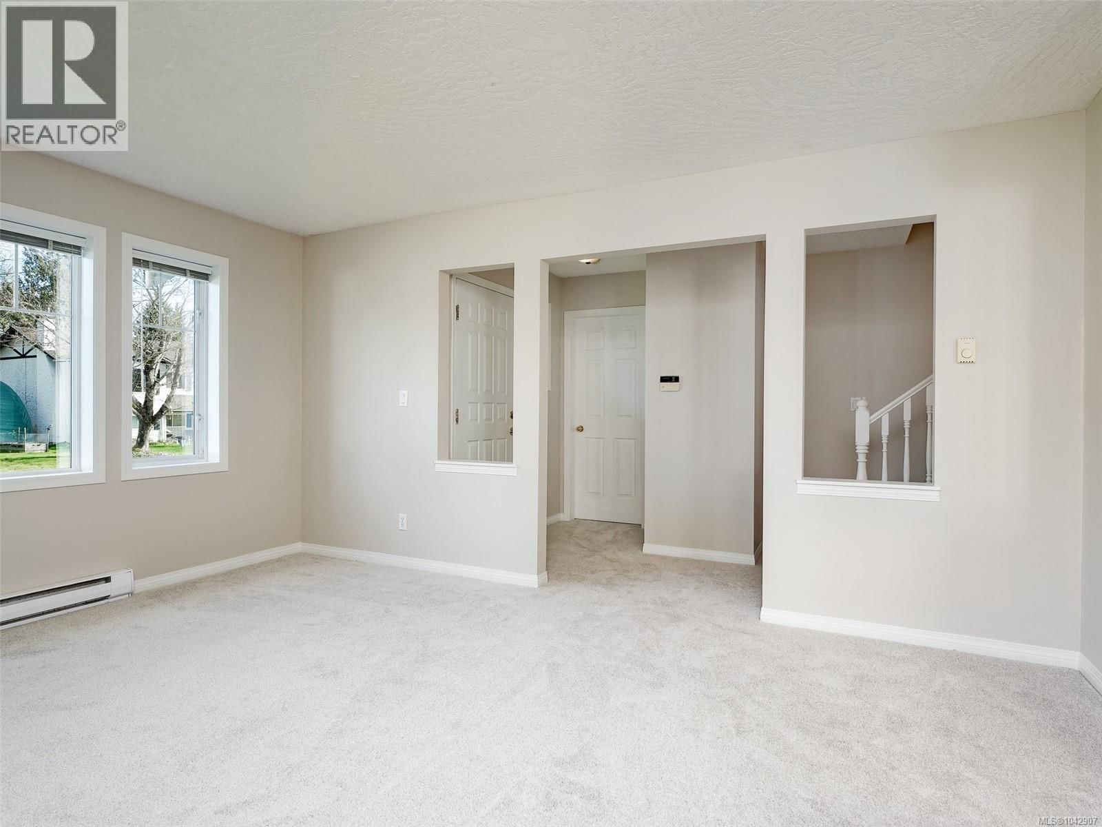 9524 Greenglade Road property photo