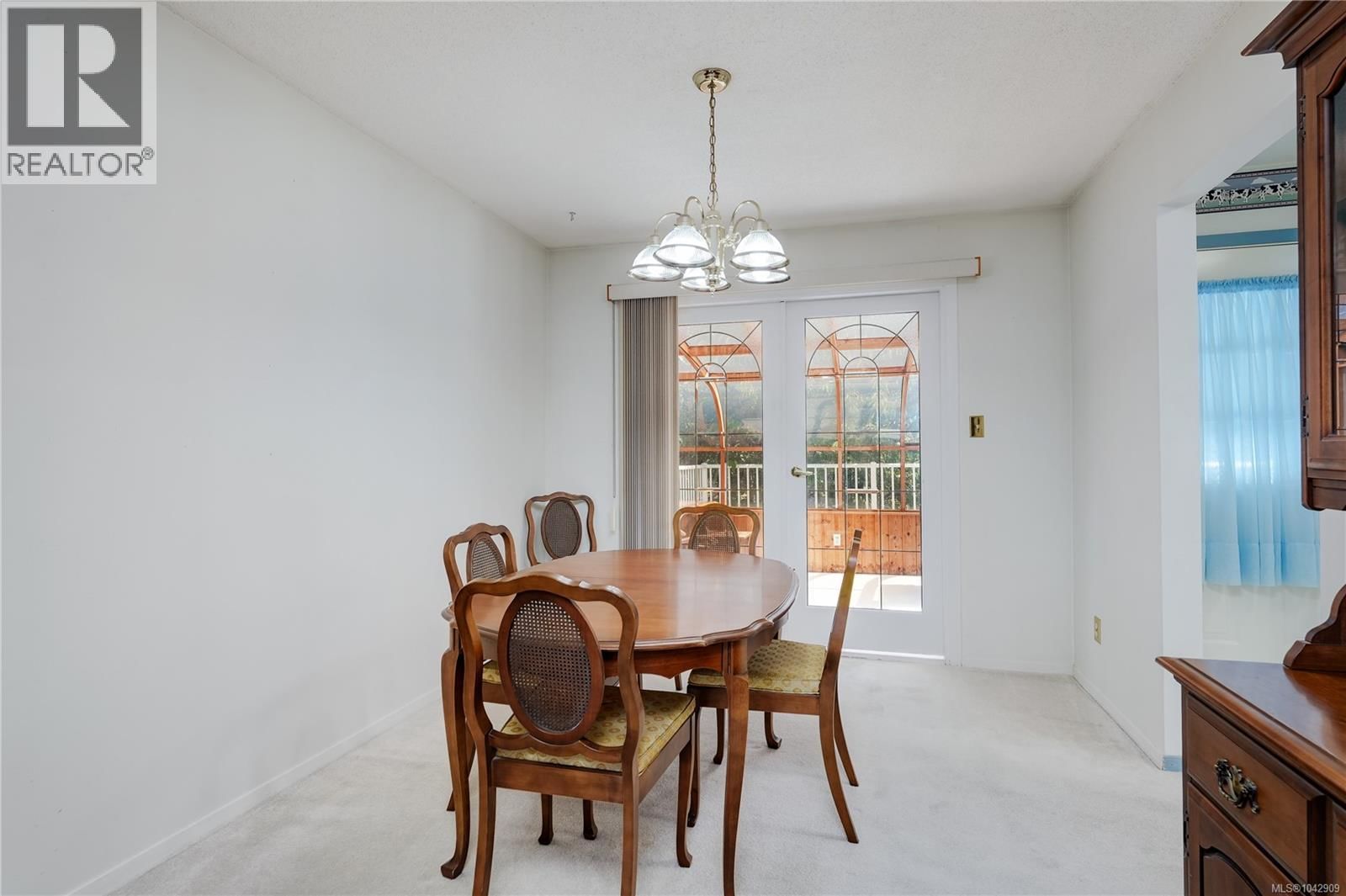 4405 Tyndall Avenue property photo