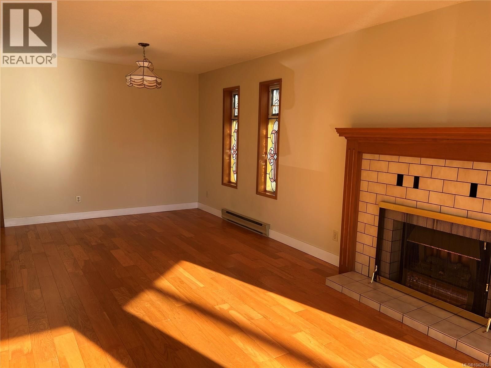 4225 Quadra Street property photo