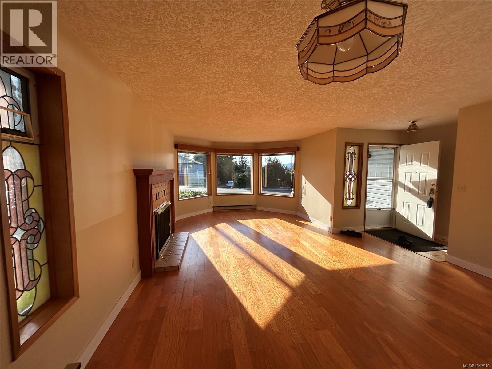 4225 Quadra Street property photo