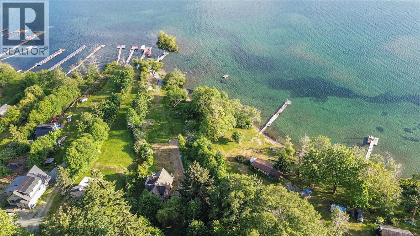 11464 Youbou Road property photo