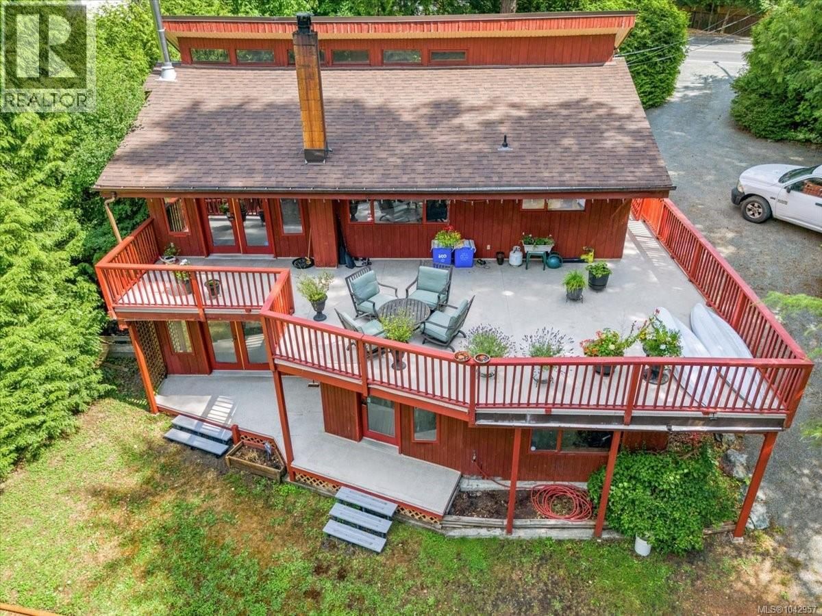 1071 Old Victoria Road property photo