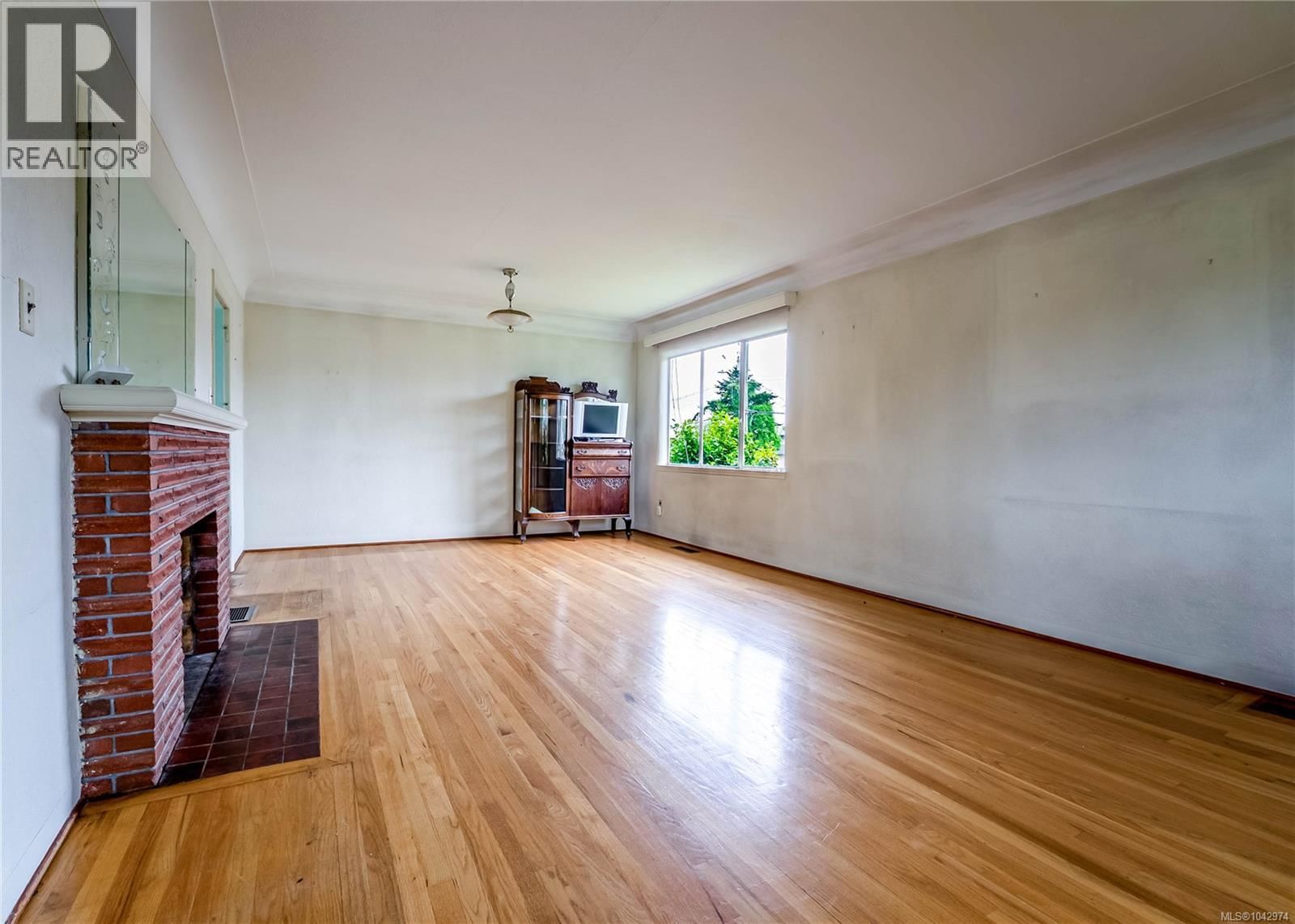 1673 North Dairy Road property photo