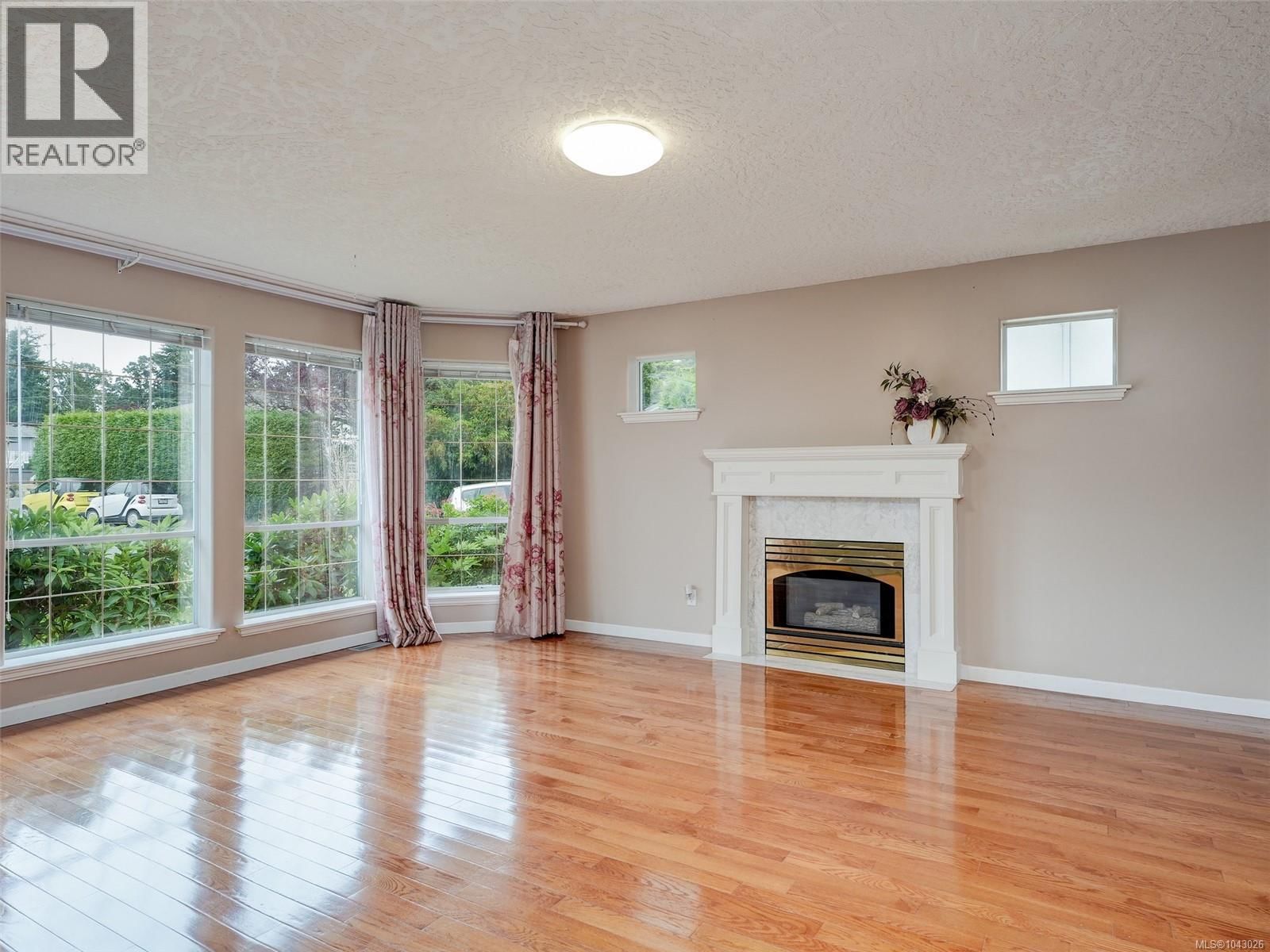 1395 Epsom Close property photo