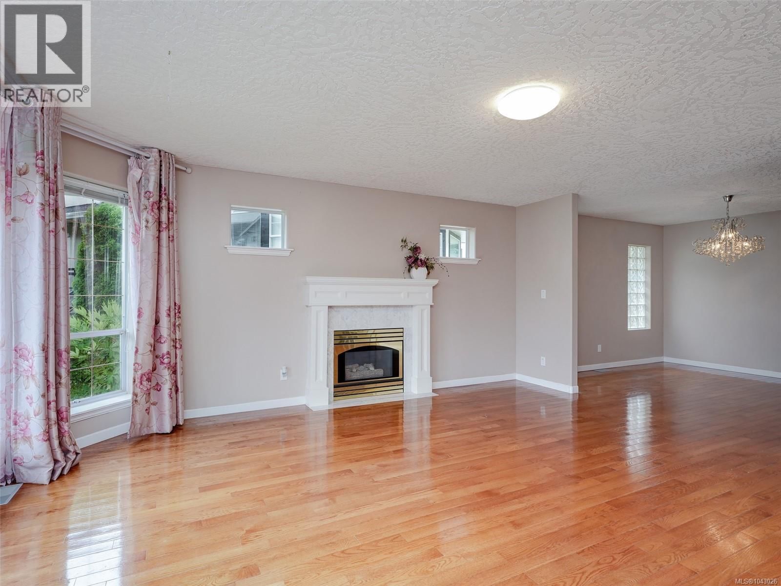 1395 Epsom Close property photo