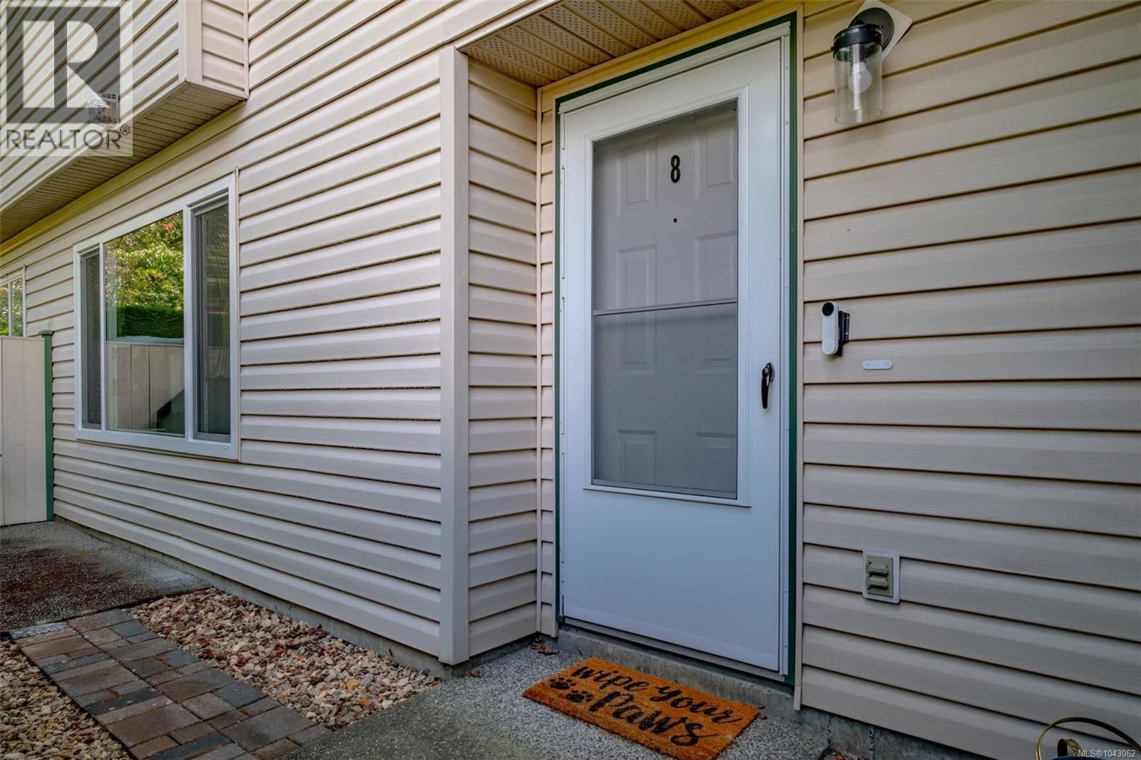 8 1906 Bowen Road property photo