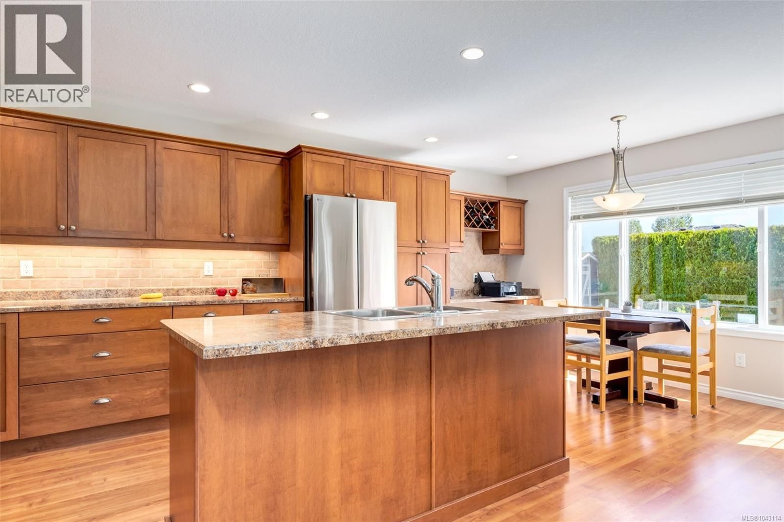 1153 Roberton Boulevard property photo