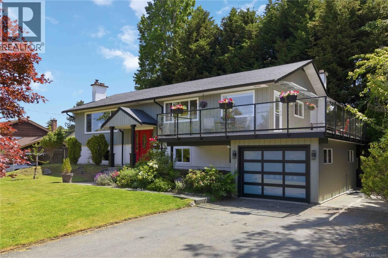 1909 Ferndale Road property photo