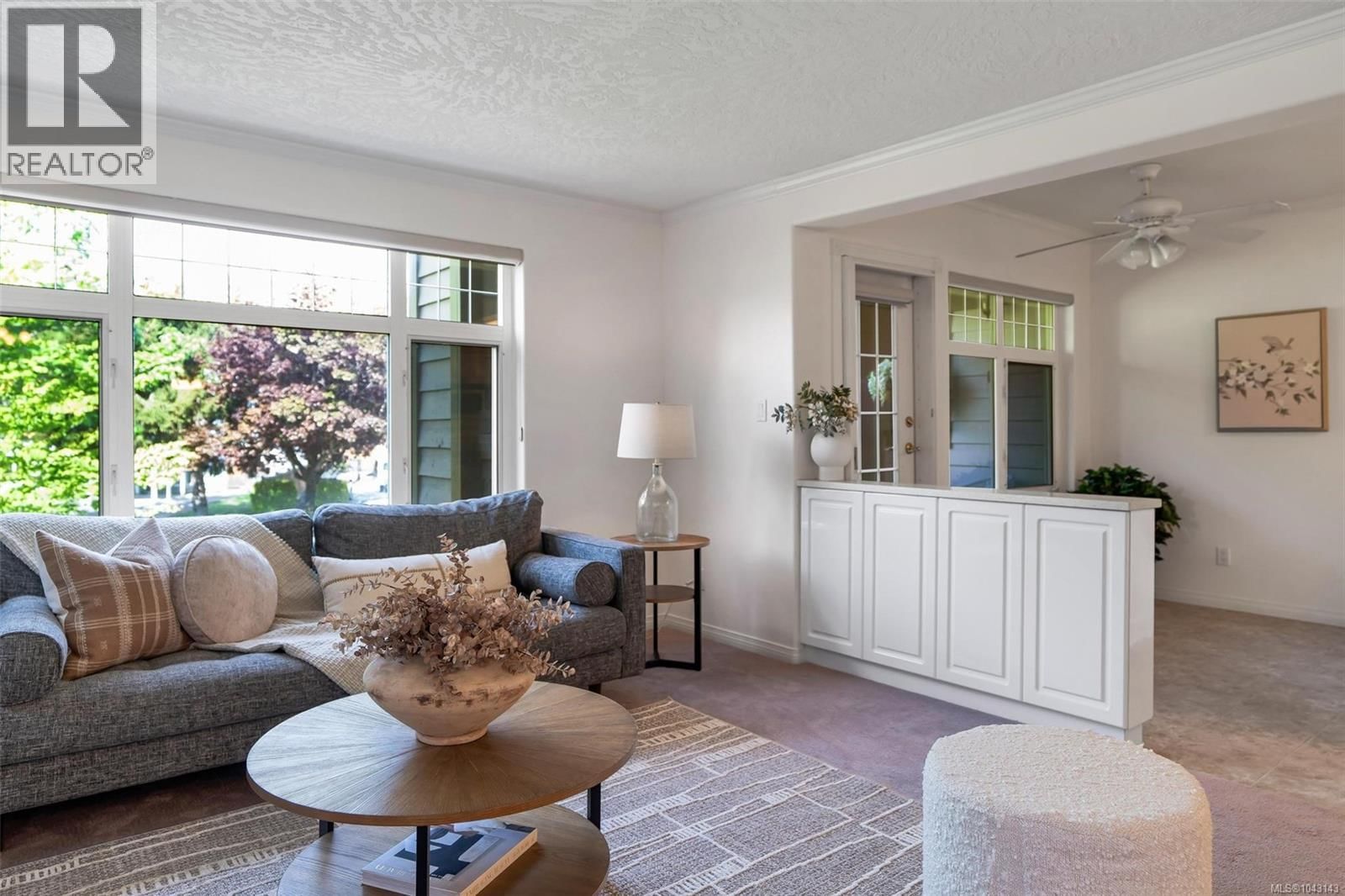 216 4490 Chatterton Way property photo