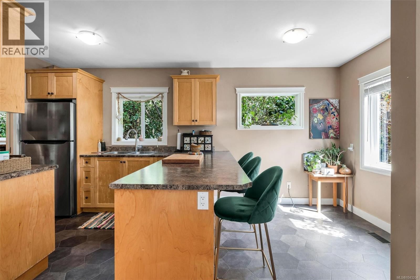 355 Beech Avenue property photo