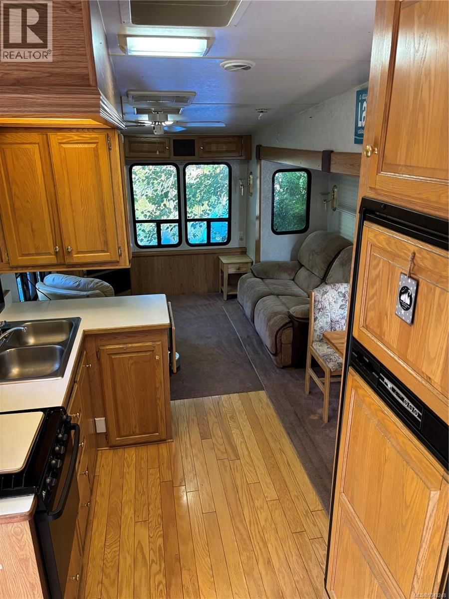 F14 2650 Turnbull Road property photo